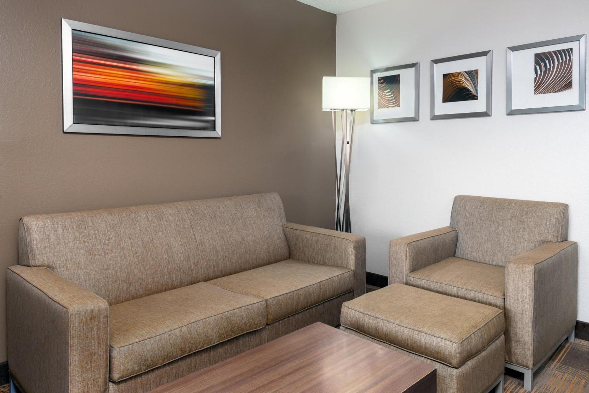Holiday Inn Miami-Doral Area By Ihg Exterior photo