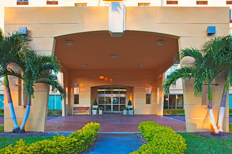 Holiday Inn Miami-Doral Area By Ihg Exterior photo